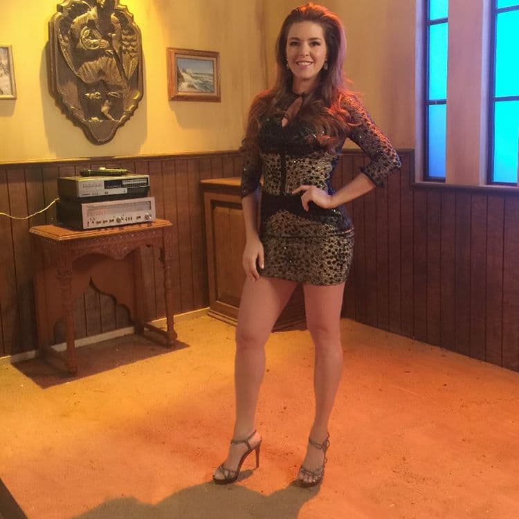 Puso a tamblar a todos con su atractivo.