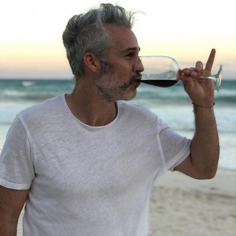 Ocasionalmente el perfil del actor ha registrado actividad en las historias publicando cosas de los proyectos en los que ha participado.
<br>