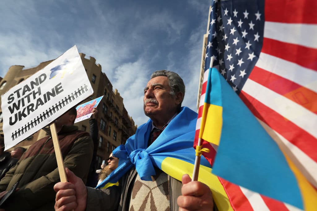 En 'Pequeña Odessa' de NY los rusos ven a los ucranianos como hermanos