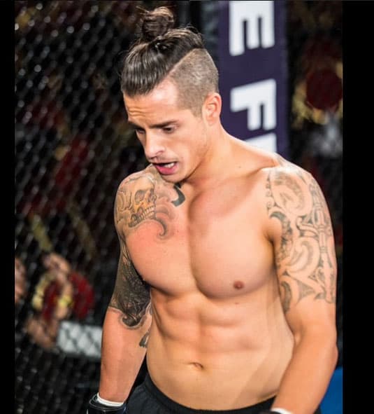 Casper hizo su debut como actor hace poco.