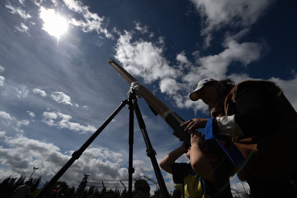 La Administración Nacional de Aeronáutica y el Espacio de EEUU (NASA) ya ha publicado su 
<a href="https://solarsystem.nasa.gov/whats-up-skywatching-tips-from-nasa/" target="_blank">calendario de fenómenos y eventos</a> que podemos observar en el cielo este mes de junio.