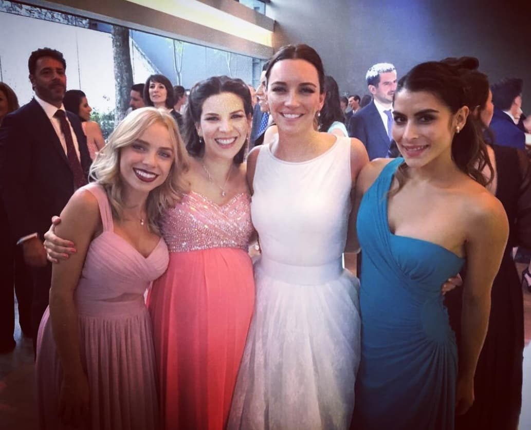 Entre sus invitadas estuvieron María León, Sofía Castro, Zoraida Gomez, Michelle Renaud y Zuria Vega, entre otros actores.
<br>