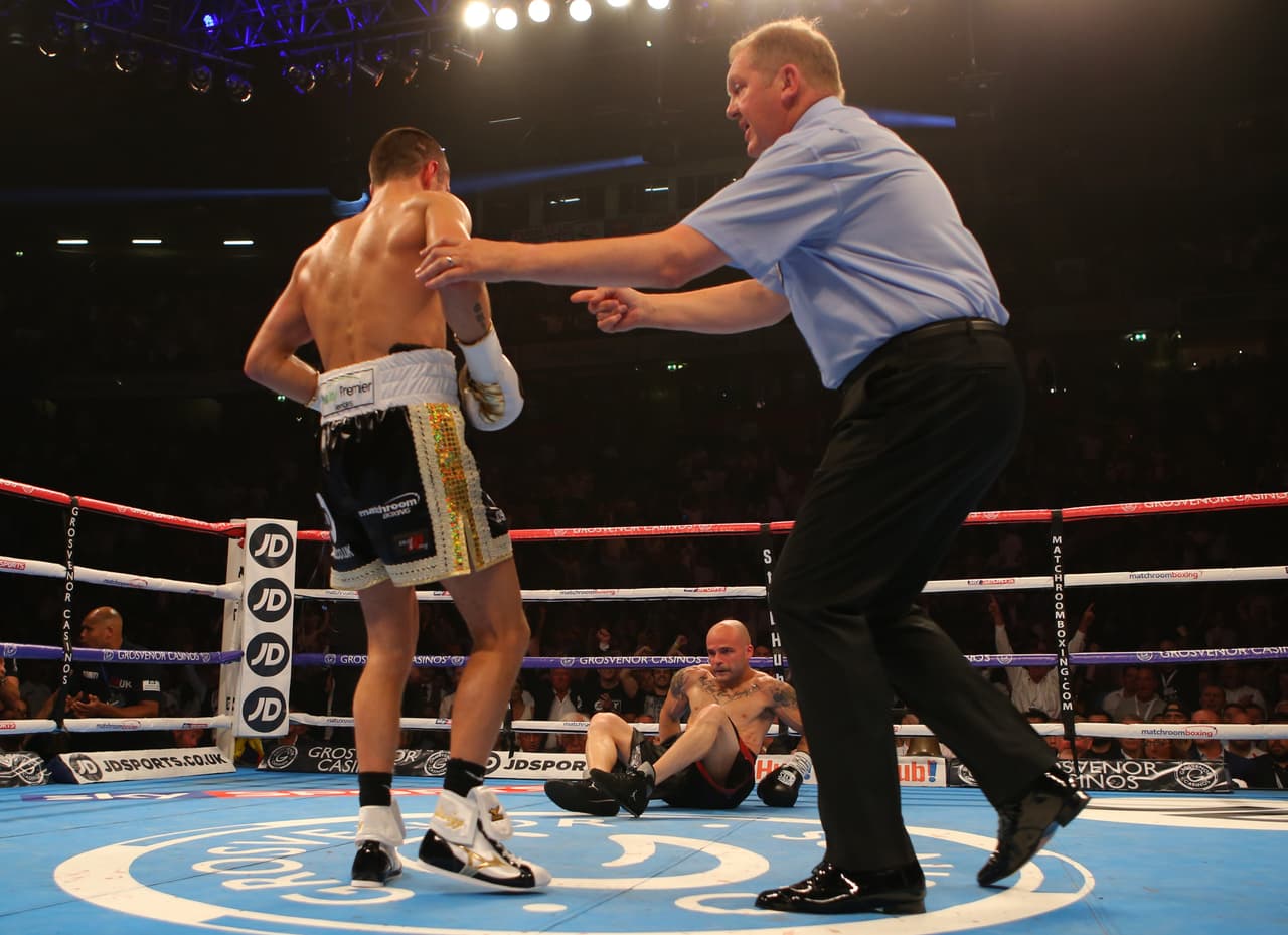Scott Quigg demolió a Kiko Martínez