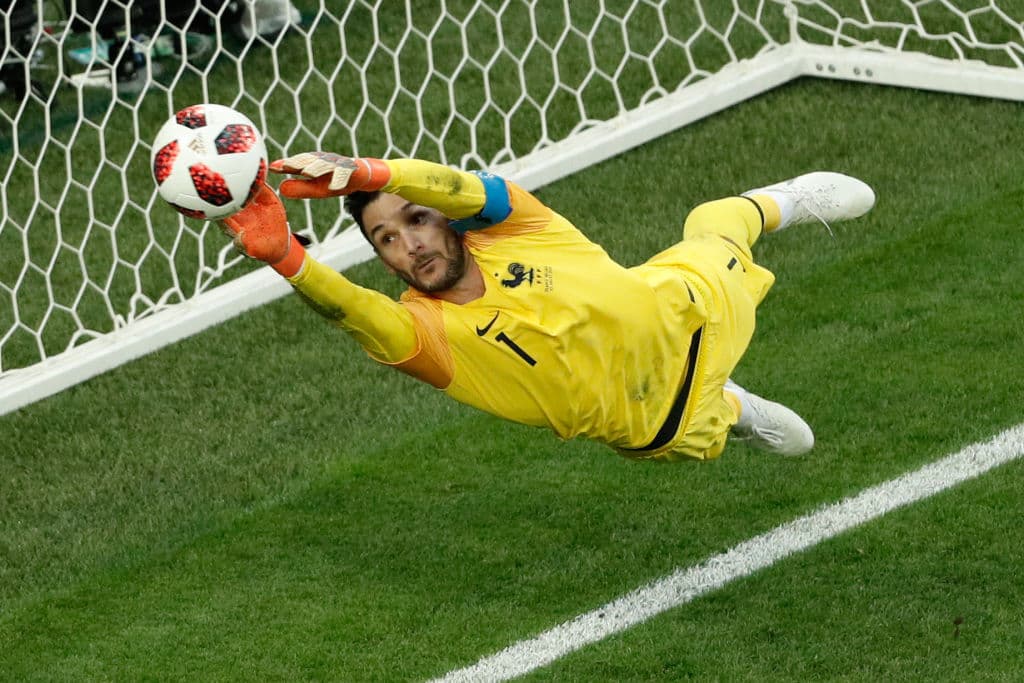 Una atajada de Hugo Lloris cuando el partido estaba empatado sin goles es una de las jugadas más destacadas en el triunfo de Francia 1-0 contra Bélgica en la semifinal del Mundial Rusia 2018.