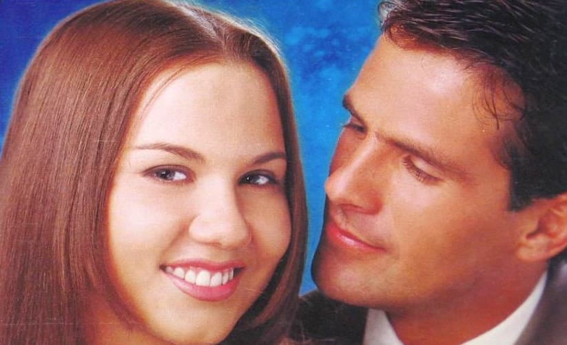 <b>'Mi pequeña traviesa'</b> fue una telenovela juvenil muy exitosa que se estrenó en México en 1997. Este melodrama, producido por Pedro Damián, fue protagonizado por
<b><a href="http://www.univision.com/temas/michelle-vieth">Michelle Vieth</a></b> y
<b>Héctor Soberón</b>.