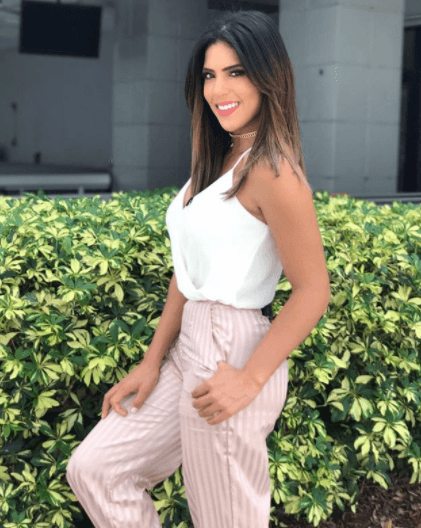 Un look lleno de encanto.