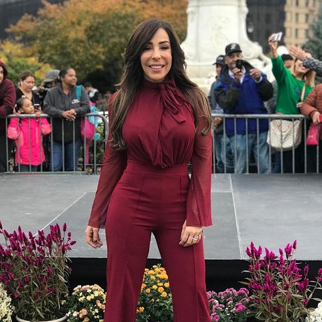 Nuestra querida Gelena Solano ya los esperaba ansiosa en el Bronx, desde donde transmitieron.