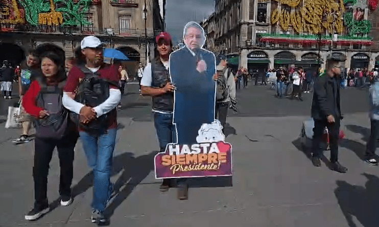 Con estas imágenes y mensajes de ¡Hasta siempre, Presidente! es como despiden a AMLO.