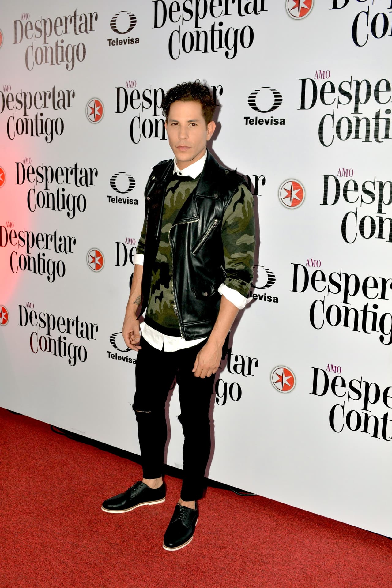 Y como una telenovela sin malvados no tendría sabor, Christian Chávez ya está más que listo para portarse mal.