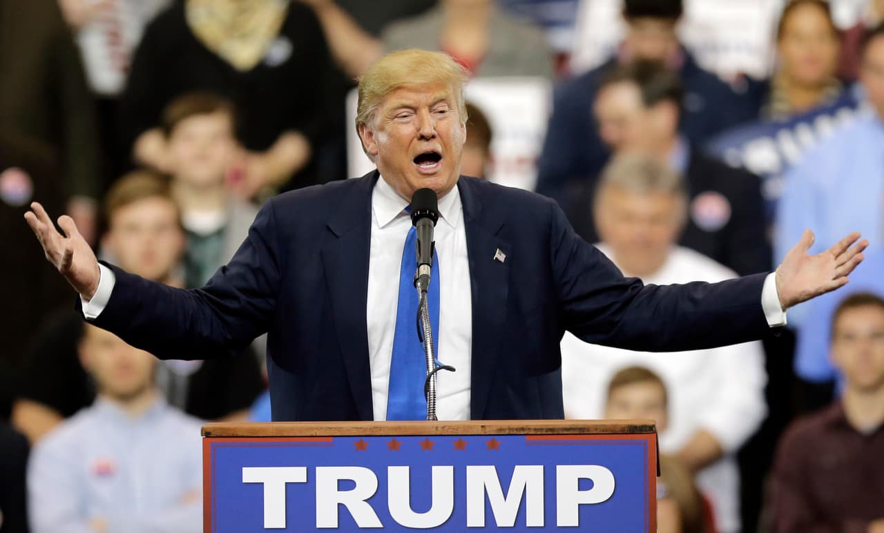 Trump responsabiliza parcialmente a seguidores de Sanders por disturbios en Chicago