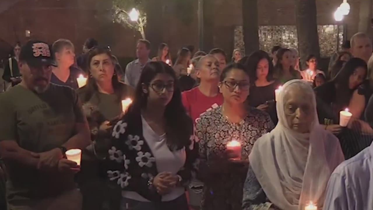 Residentes han mostrado su apoyo a los familiares de las víctimas a través de varios 
<a href="https://www.univision.com/local/fresno-kftv/recuerdan-familia-secuestrada-asesinada-merced-fotos">actos de solidaridad como vigilias</a> donde han compartido muestras de afecto para recordar a la familia Singh y su pequeña bebé de tan solo 8 meses.
