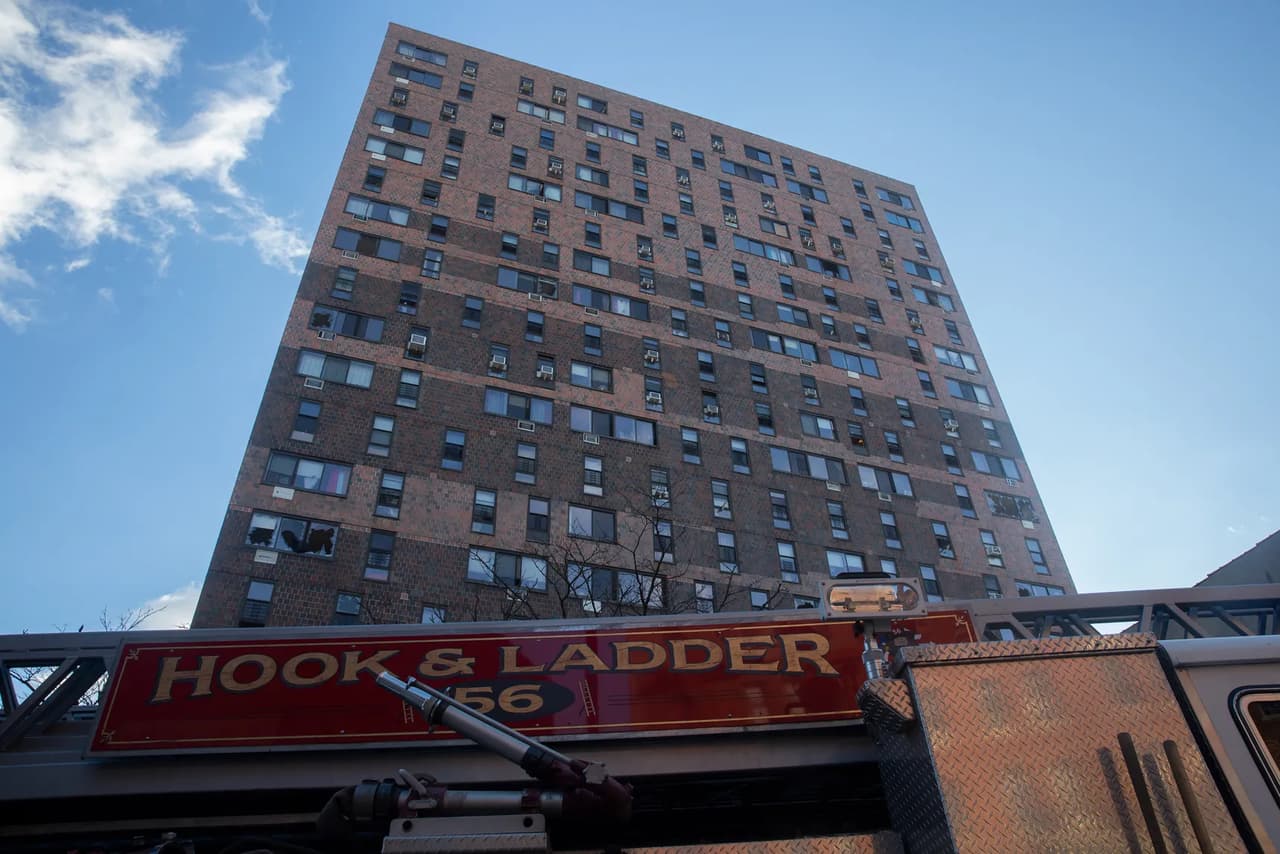 Antes del mortal incendio en el edificio del Bronx autoridades habían identificado “horribles condiciones” en sus viviendas
