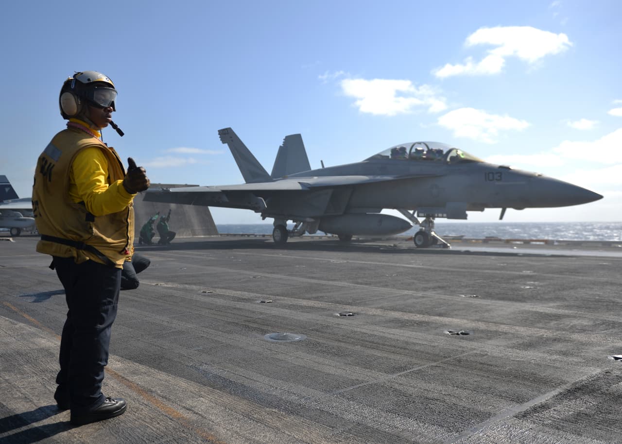 Portaaviones estadounidense Nimitz, en aguas del Pacífico
