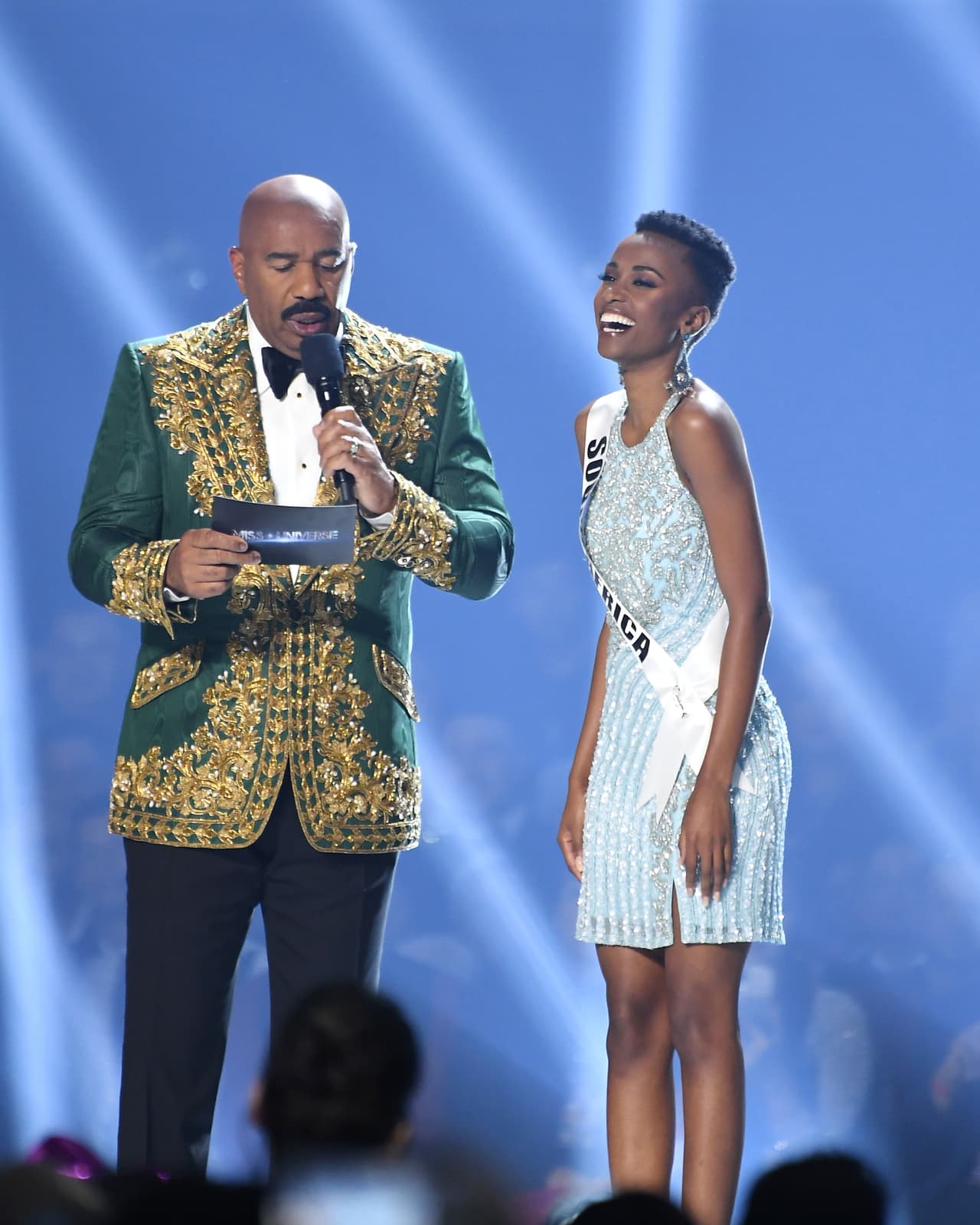 Zozibini Tunzi, de 26 años y representante de Sudáfrica, fue seleccionada este domingo Miss Universo 2019.