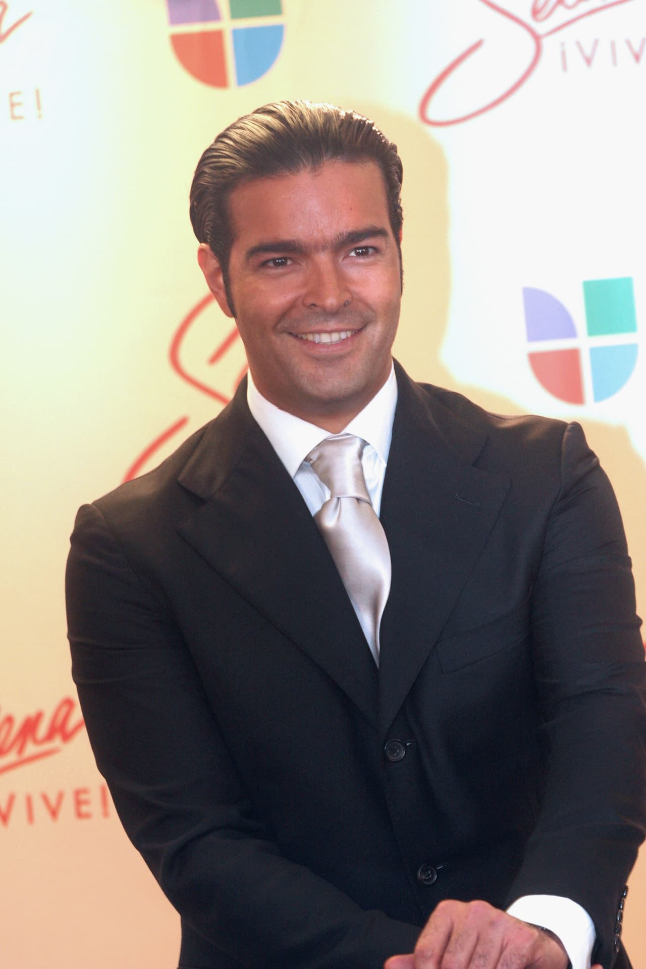 Un hombre que no ha visto nunca en persona pero amaría que esto pasará,
<a href="https://es.wikipedia.org/wiki/Pablo_Montero">Pablo Montero</a>.