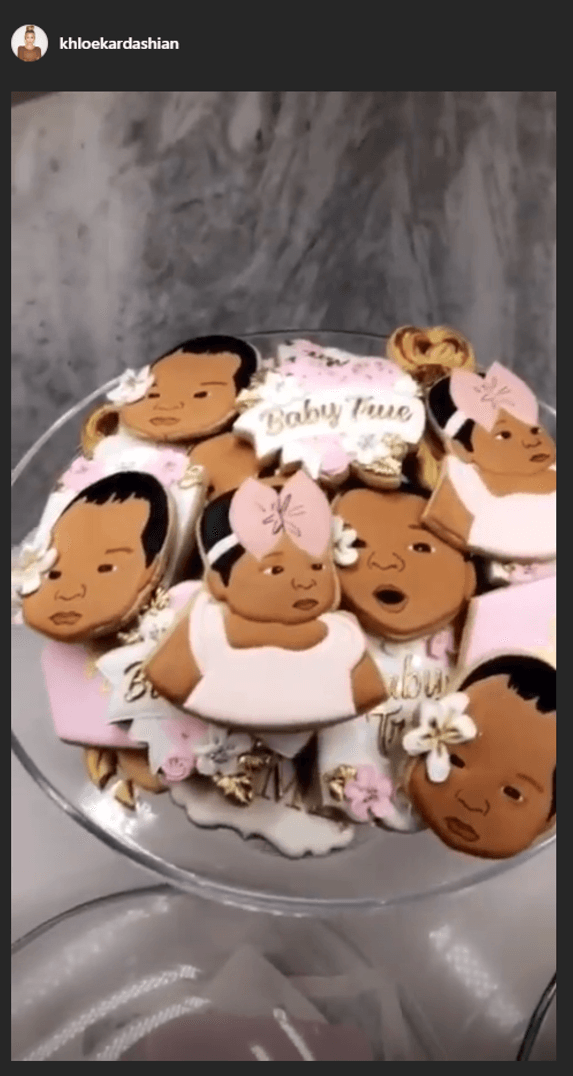 “Nunca había visto galletas más lindas en mi vida”, compartió la celebridad de 33 años con sus 76.5 millones de seguidores en Instagram. “Miren lo que hicieron para mí. Es demasiado”, expresó emocionada.