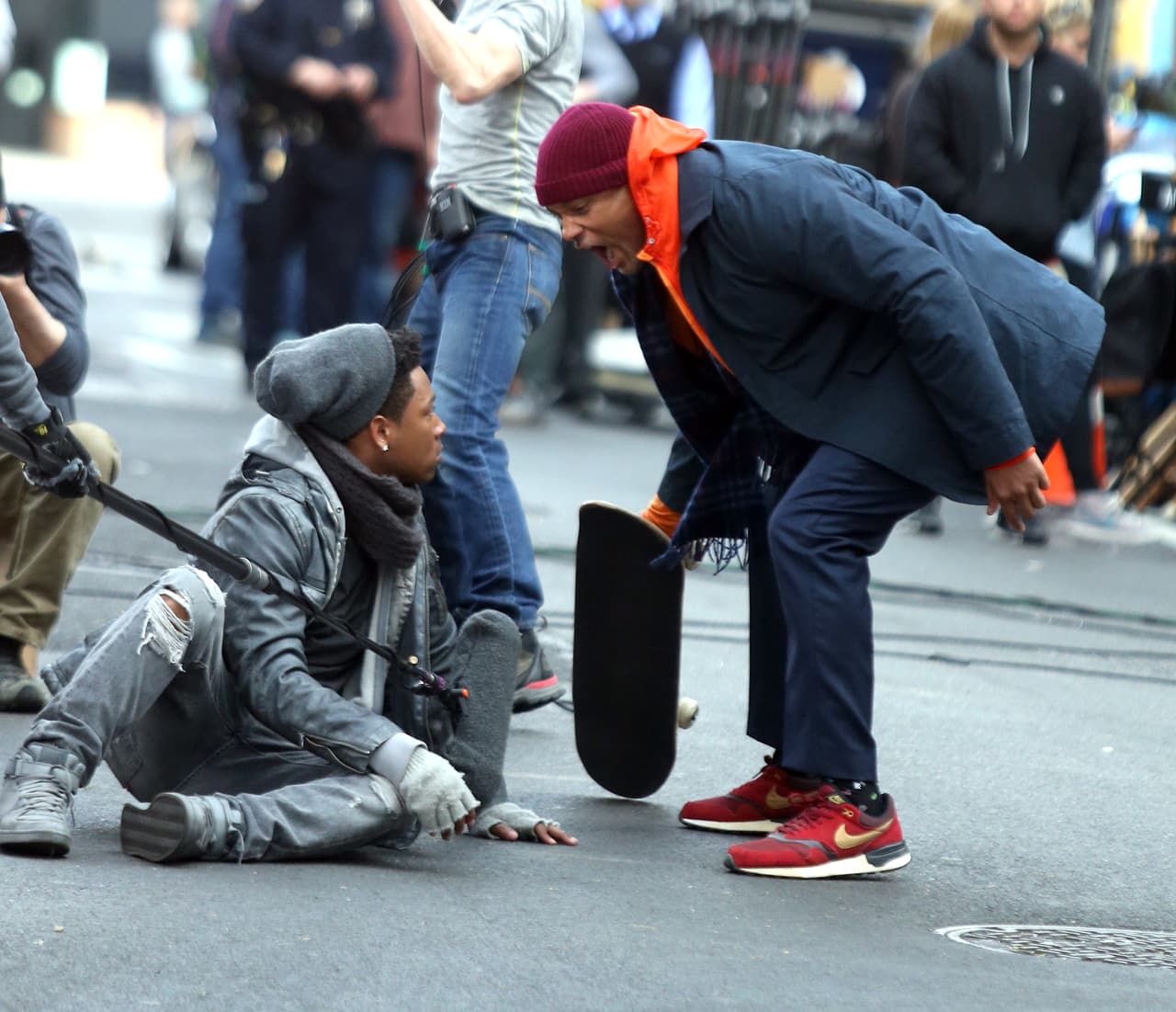 Los paparazzi captaron al actor trabajando en una escena de la cinta ' Collateral Beauty'.