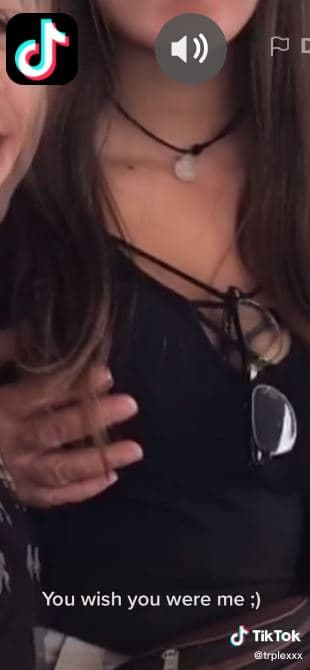 Agregó que al ver la mano del Charro de Huentitán en su cuerpo se sintió violentada, "súper enojada con el señor".