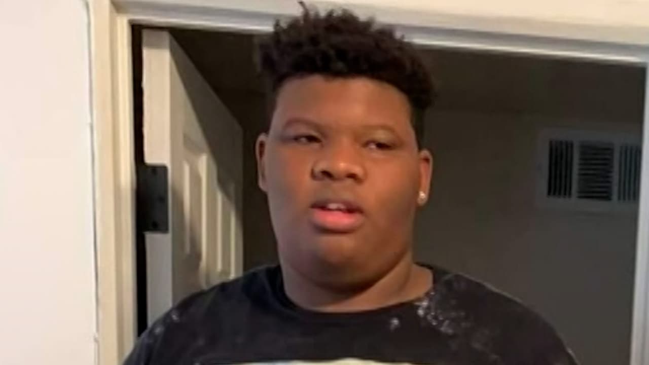 Padre del joven que murió tras caer de un juego mecánico dice que se enteró por Facebook, según CNN