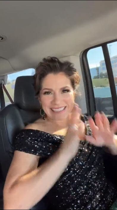 Mientras tanto, Alessandra Rosaldo deslumbró con una pieza Dolce & Gabbana. 
<br>