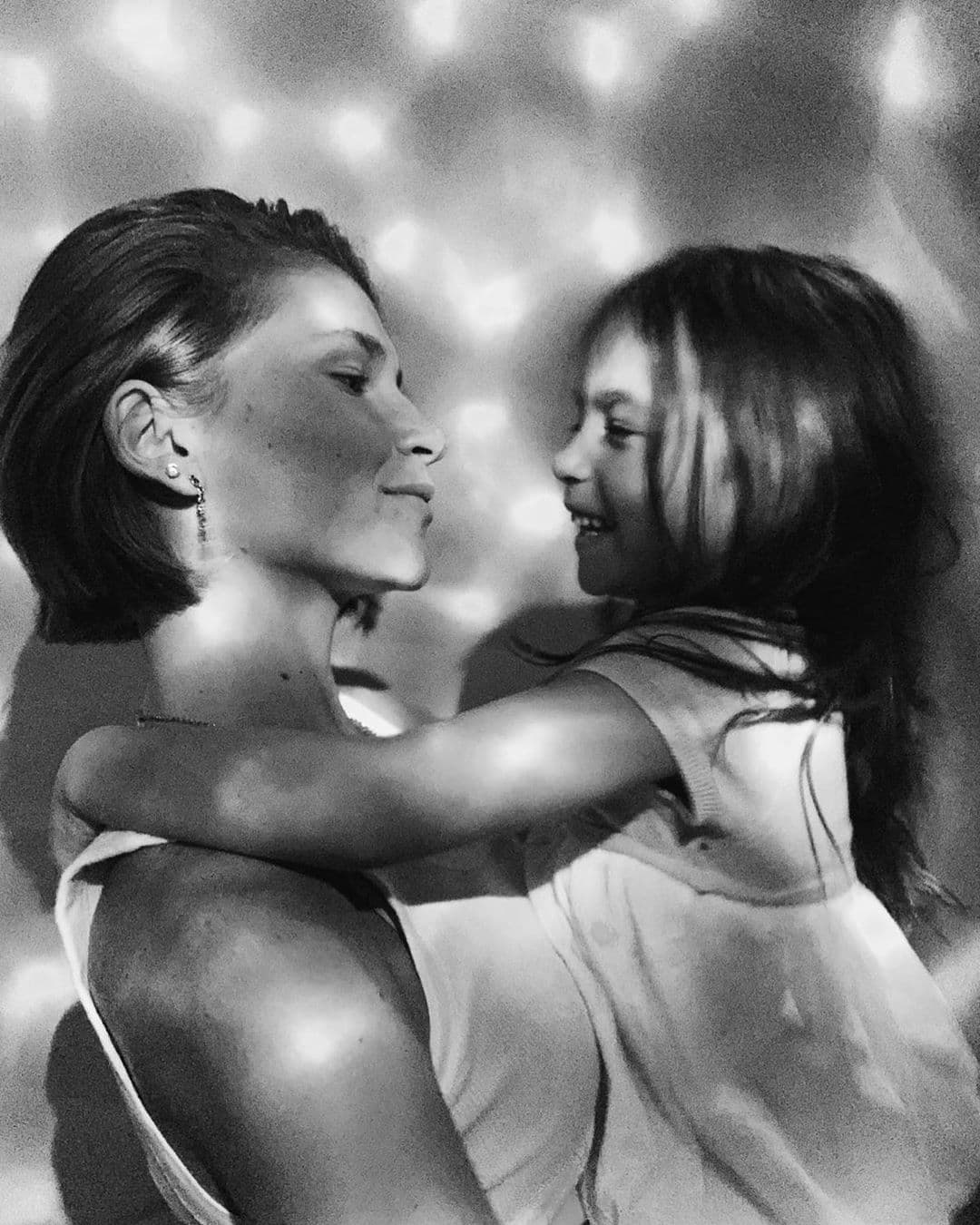 Otra bella postal de familia es esta imagen de Nicole y Michelle Tacher, captada por Hannah.