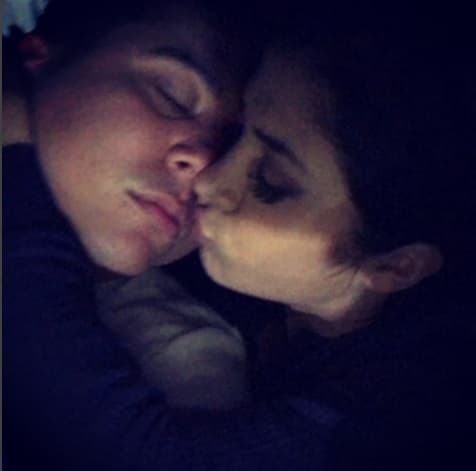 Pese a los insultos y ataques hacia la nueva novia del cantante grupero, el romance entre ellos siguió viento en popa, al grado que ella practicamente ya vive en Monterrey, Nuevo León, lugar de residencia de Luna.