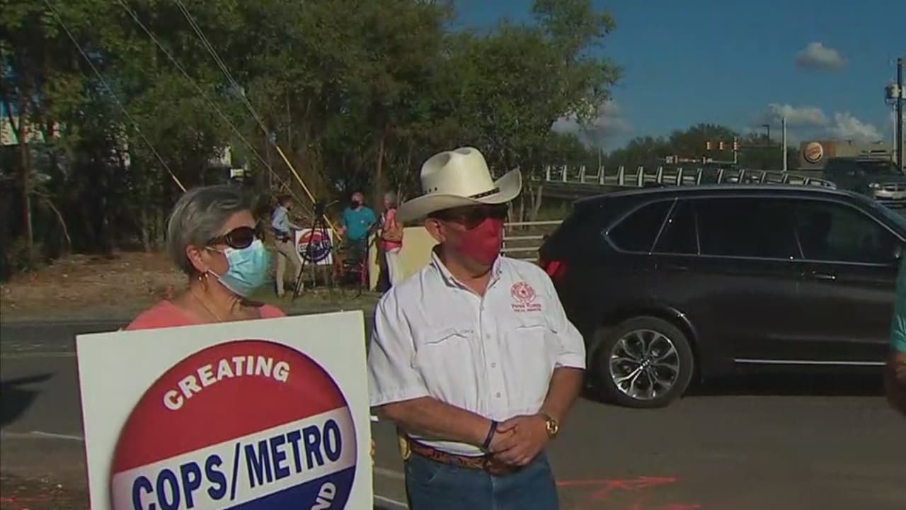 Retiran muro de contención que, según residentes, representaba un mal diseño estructural y provocaba accidentes