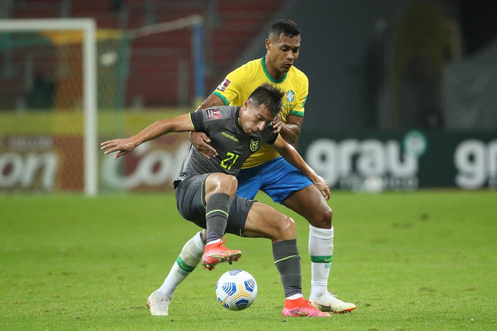 De la mano de Richarlison y Neyemar Jr, Brasil vence 2-0 a Ecuador y Brasil lleva 15 puntos de 15 puntos posibles.