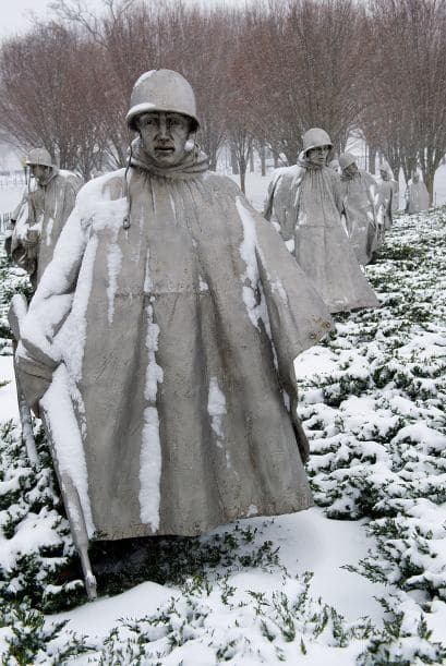 Los monumentos también sufrieron el embate del la tormenta.
