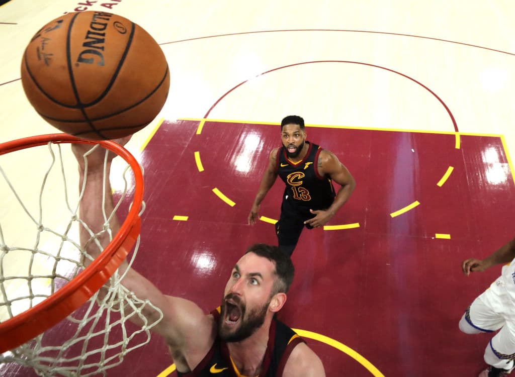 Kevin Love volvió a tener una gran actuación. El delantero de los Cavaliers sumó 20 puntos y descolgó 13 rebotes, aunque su esfuerzo fue insuficiente para Cleveland.