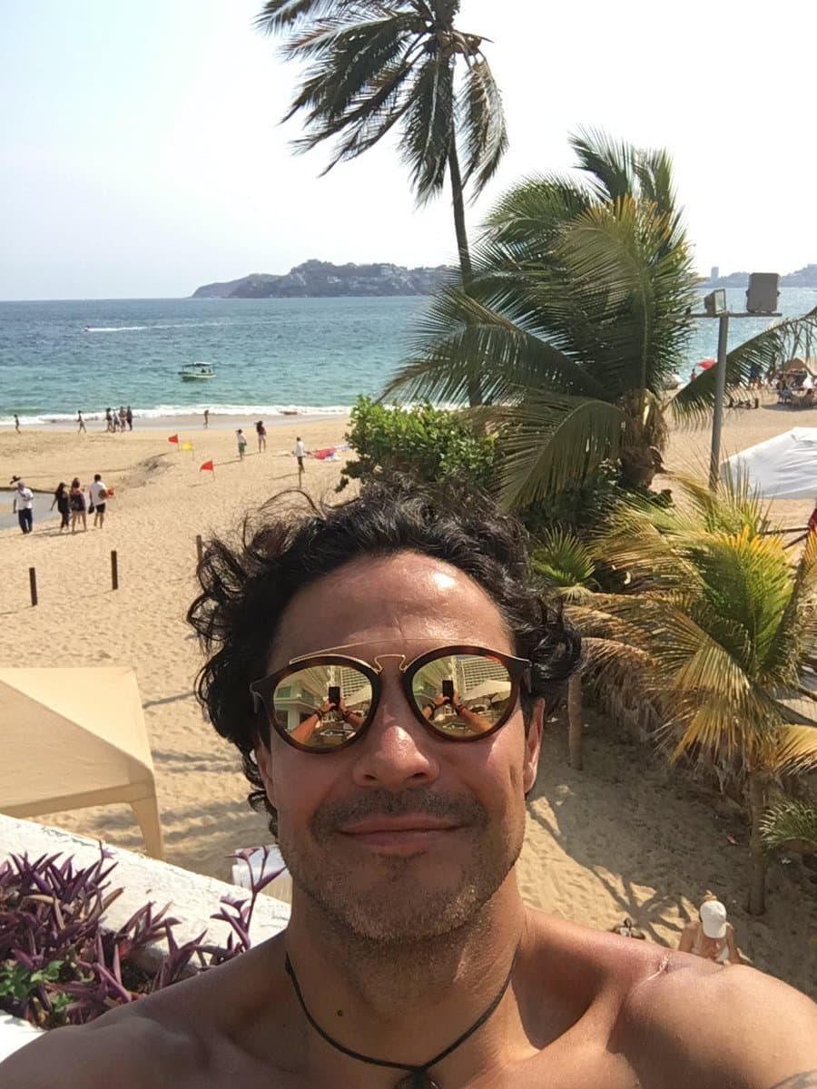 En 1998, Braulio tuvo una breve participación en el melodrama llamado "Gotita de Amor", misma que marcó su début como actor en televisión.