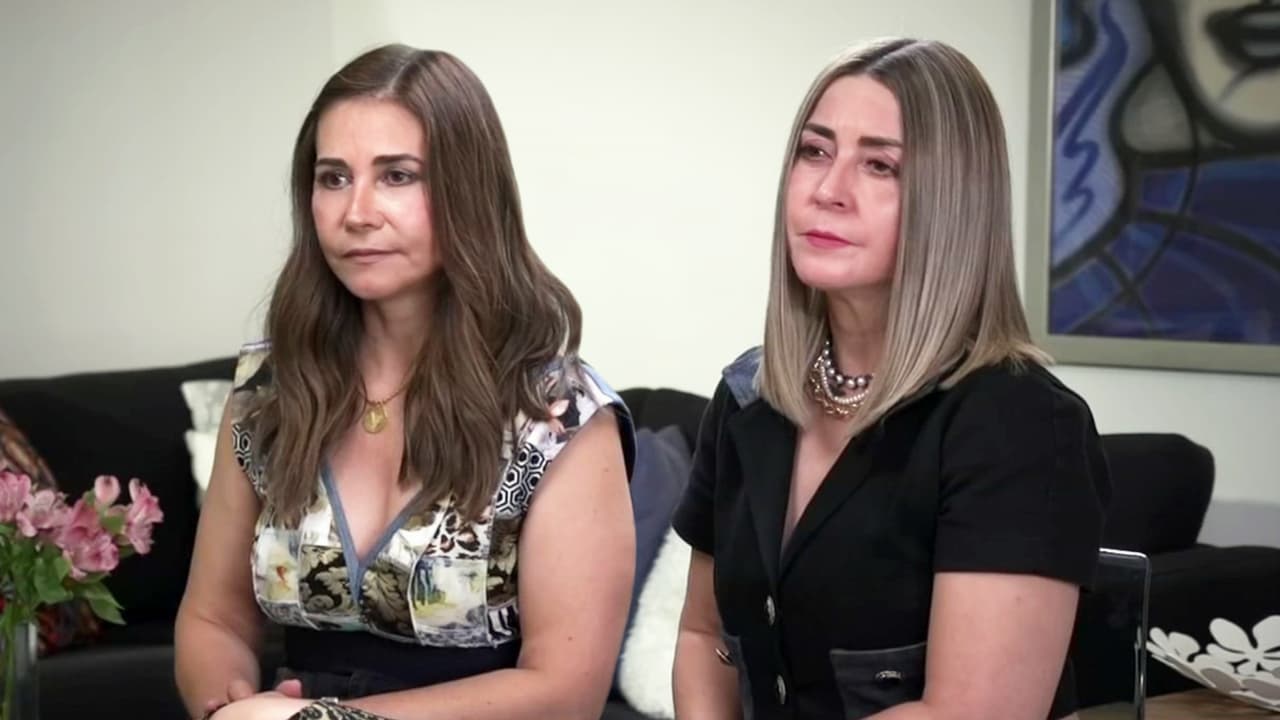 Las hermanas colombianas que crearon una marca de ropa de alta costura apartir de mezclilla reciclada