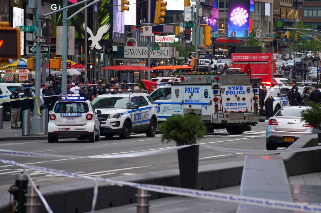 Dos mujeres y una niña de 4 años resultaron heridas en un tiroteo en la neoyorquina Times Square