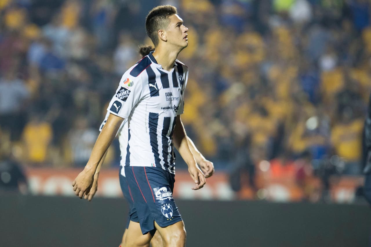 Un posible canje entre Chivas y Monterrey tendría como protagonista de los Rayados a César Montes.