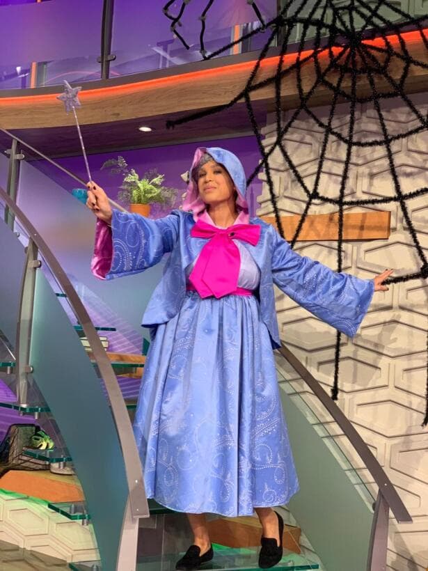 Karla Martínez se llevó los créditos de esta idea con la que el equipo del show quiso transmitir alegría y contagir fe a los televidentes. 
<br>