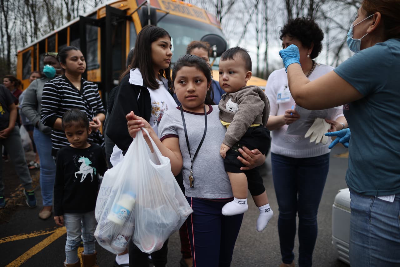 La iniciativa iniciada en Gwinnett es parte del Programa de Servicio de Alimentos de Verano que se ofrece a través del Departamento de Agricultura de EE. UU. Y que está patrocinado por la organización sin fines de lucro Georgia Nutritional Services Inc., que proporcionará las comidas. El financiamiento del programa proviene del USDA.