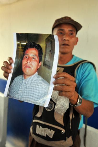 Jaminez nació en el caserío Xexac, Nahualá, Sololá en Guatemala.