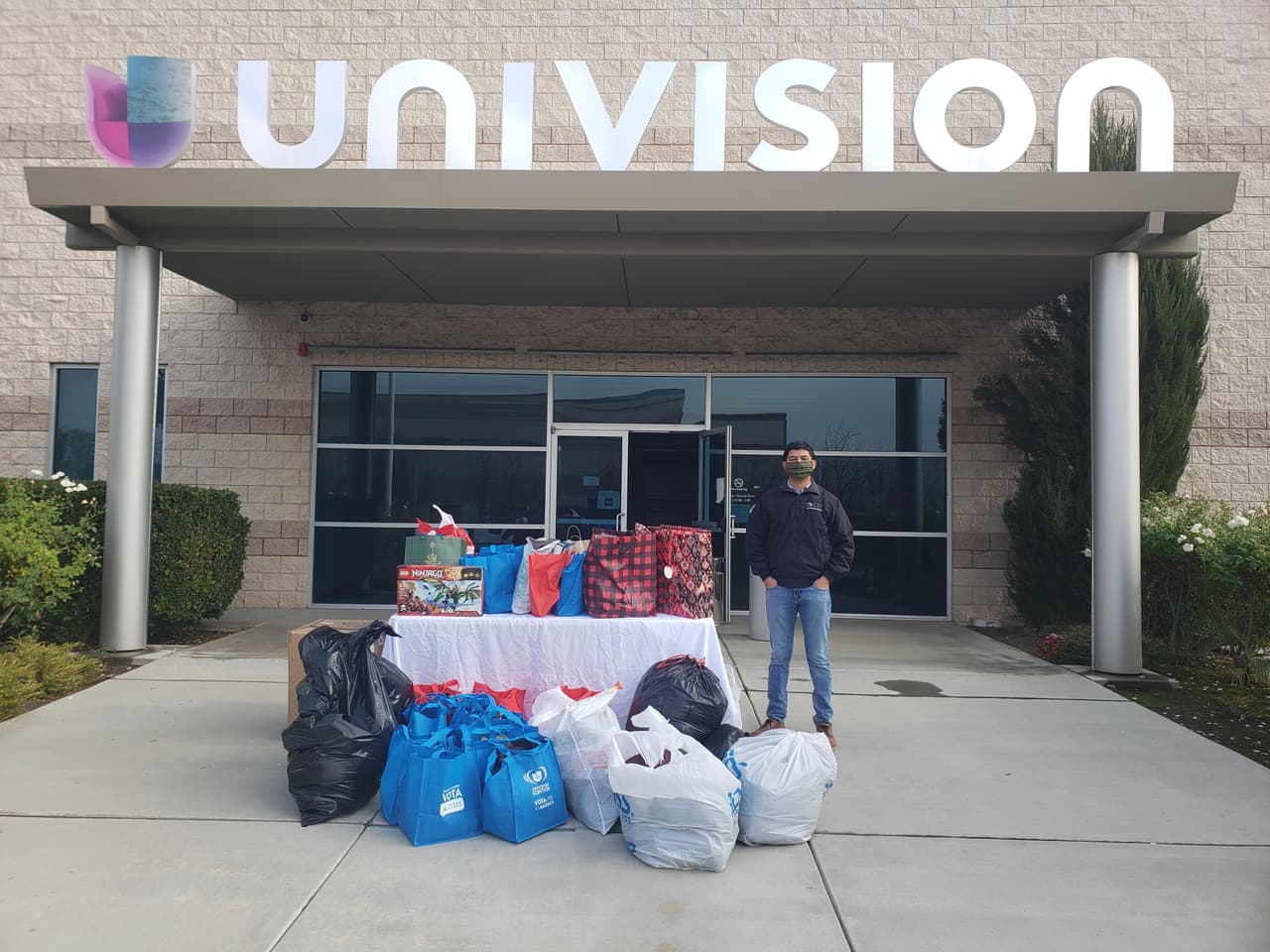 Navidad con Amor a favor de los trabajadores del campo.