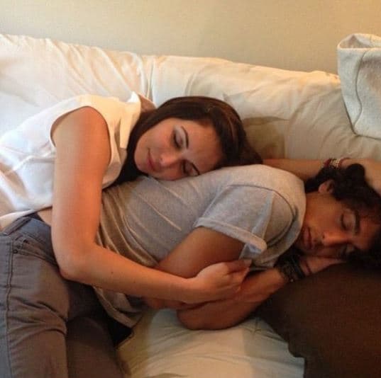 Por eso cuando los tiene lejos no duda en expresarles cuanto los extraña. "Mi bebé! #amor#miespaguetti #loextraño#siempreserámibebé".