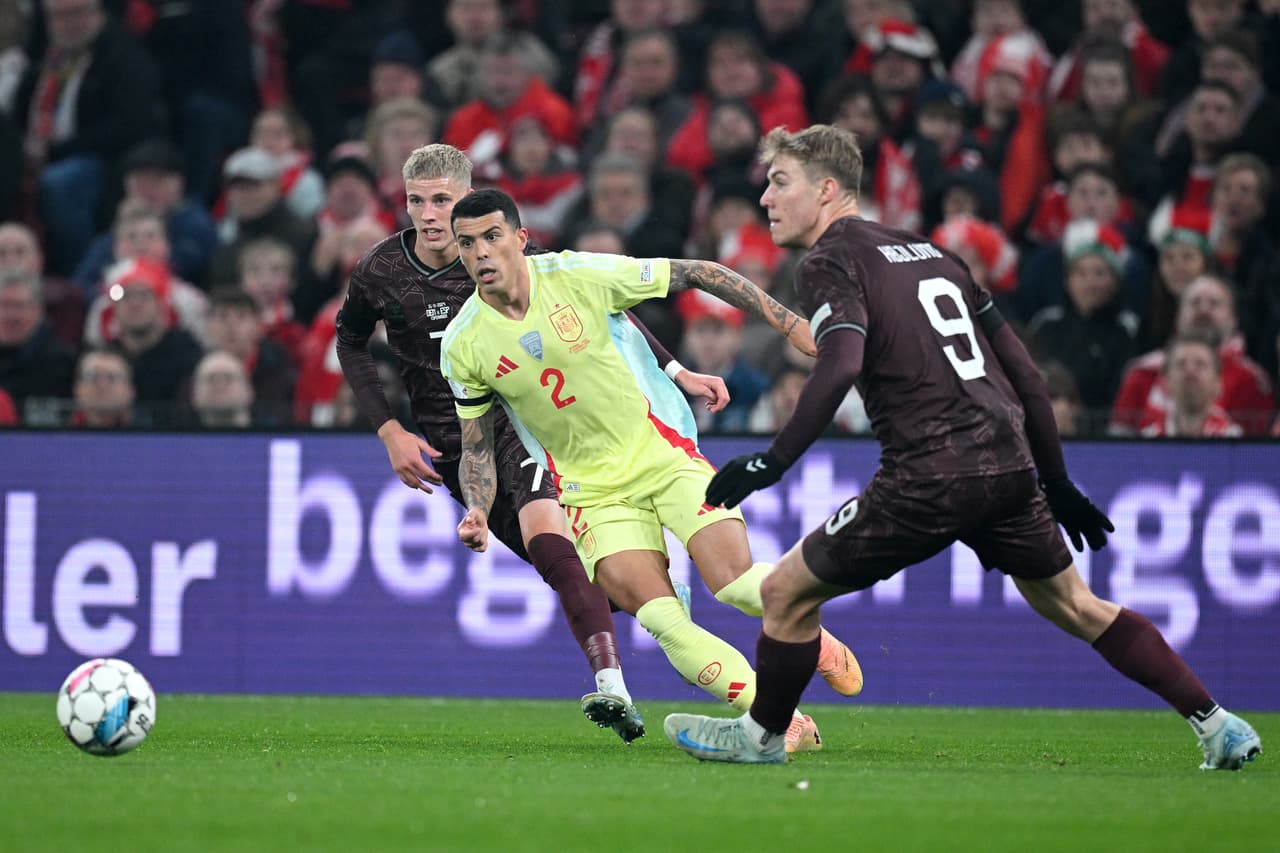 España sigue invicta, pero termina pidiendo la hora en Copenhague