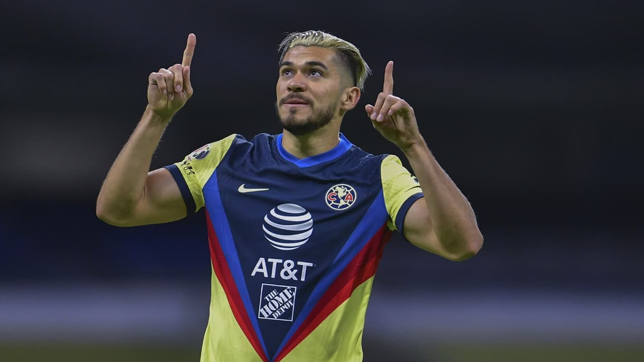 Henry exhibe a Peláez: "Dejo entredicho que sus jugadores no le llenan"