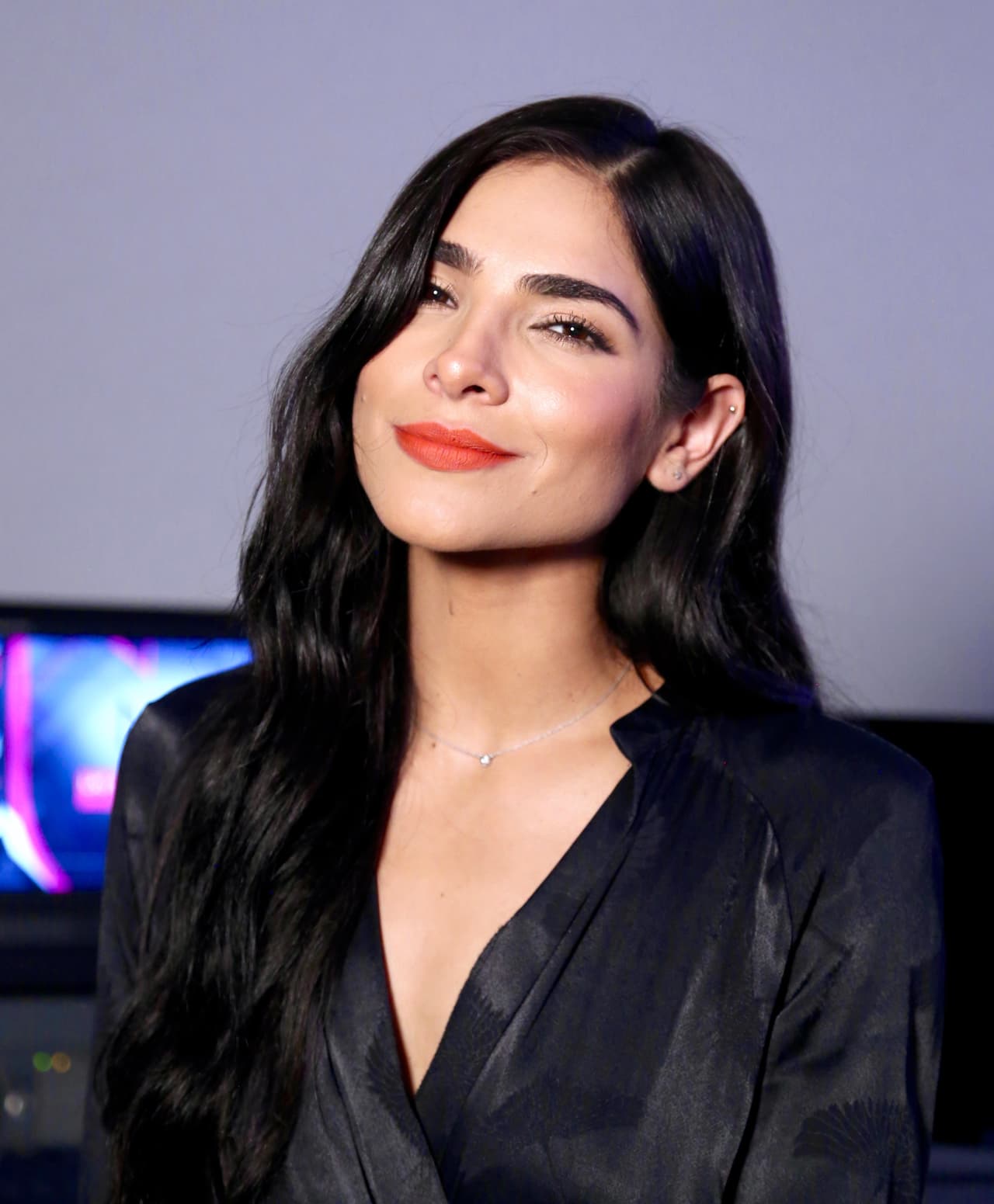 Desde que se coronó como reina de Nuestra Belleza Latina, Alejandra Espinoza no ha tenido empacho en contestar todas las dudas que hay acerca de sus cambios físicos.