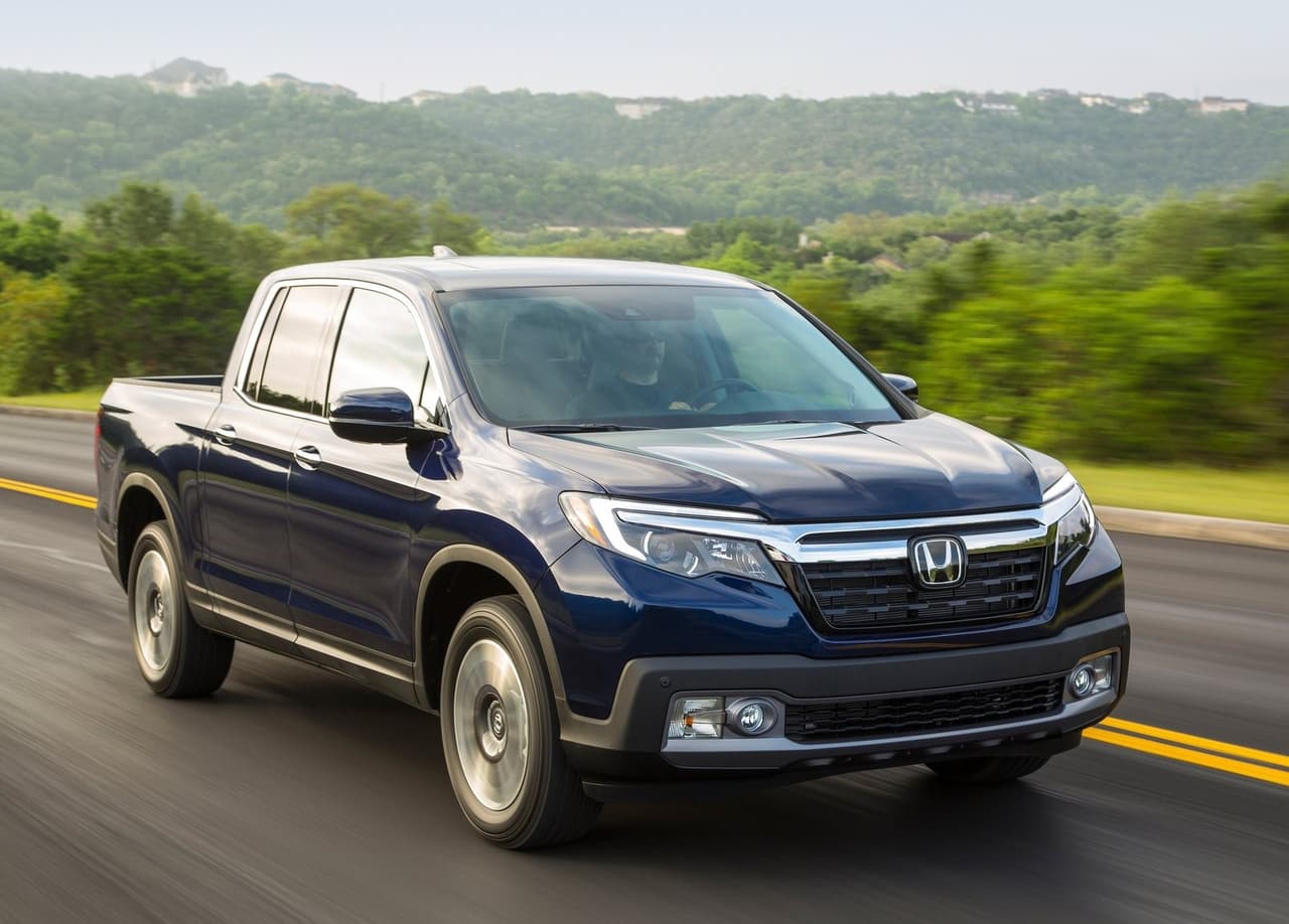 <h3 class="cms-H3-H3">6. Honda Ridgeline</h3>
<br>
<br>Ensamblada en 
<b>Lincoln, Alabama</b>. 
<br>
<br>Esta pickup compacta es cómoda y está cargada de tecnología, pero en materia de capacidad de remolque, es superada por sus rivales.