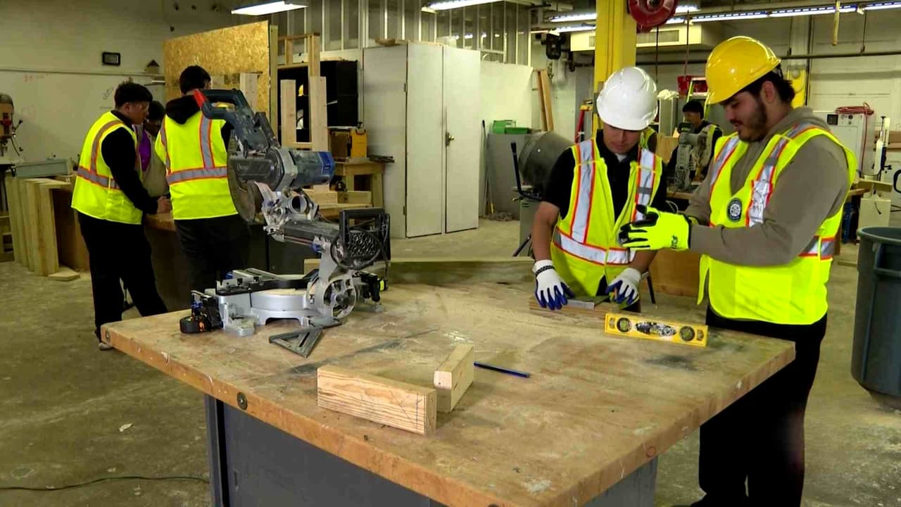 Escasez laboral en Texas abre oportunidades para estudiantes de Dallas