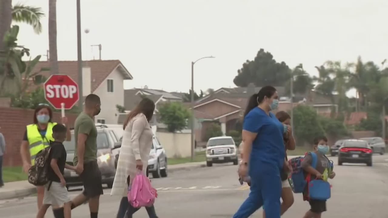 "Me siento frustrado porque solo estoy en mi cuarto” Adolescente habría llevado el coronavirus de su escuela a la casa.
