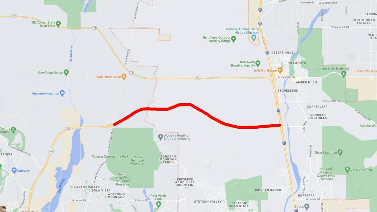 <b>Loop 303</b>
<br>El Loop 303 en dirección oeste cerró entre la I-17 y Lake Pleasant Parkway desde las 8 p.m. del viernes y hasta las 6 p.m. del sábado para nuevo proyecto de intercambio.
<br>
<br>El Loop 303 en dirección este cerrará entre Lake Pleasant Parkway y la I-17 a partir de las 7 p.m. del sábado y hasta las 5 a. m. del lunes 
<br>
<br>
<b>Rutas alternas</b>
<br>Considere usar la SR 74 en dirección oeste hasta Lake Pleasant Parkway en dirección sur. 
<br>
<br>Considere usar Lake Pleasant Parkway en dirección norte hasta la SR 74 en dirección este.