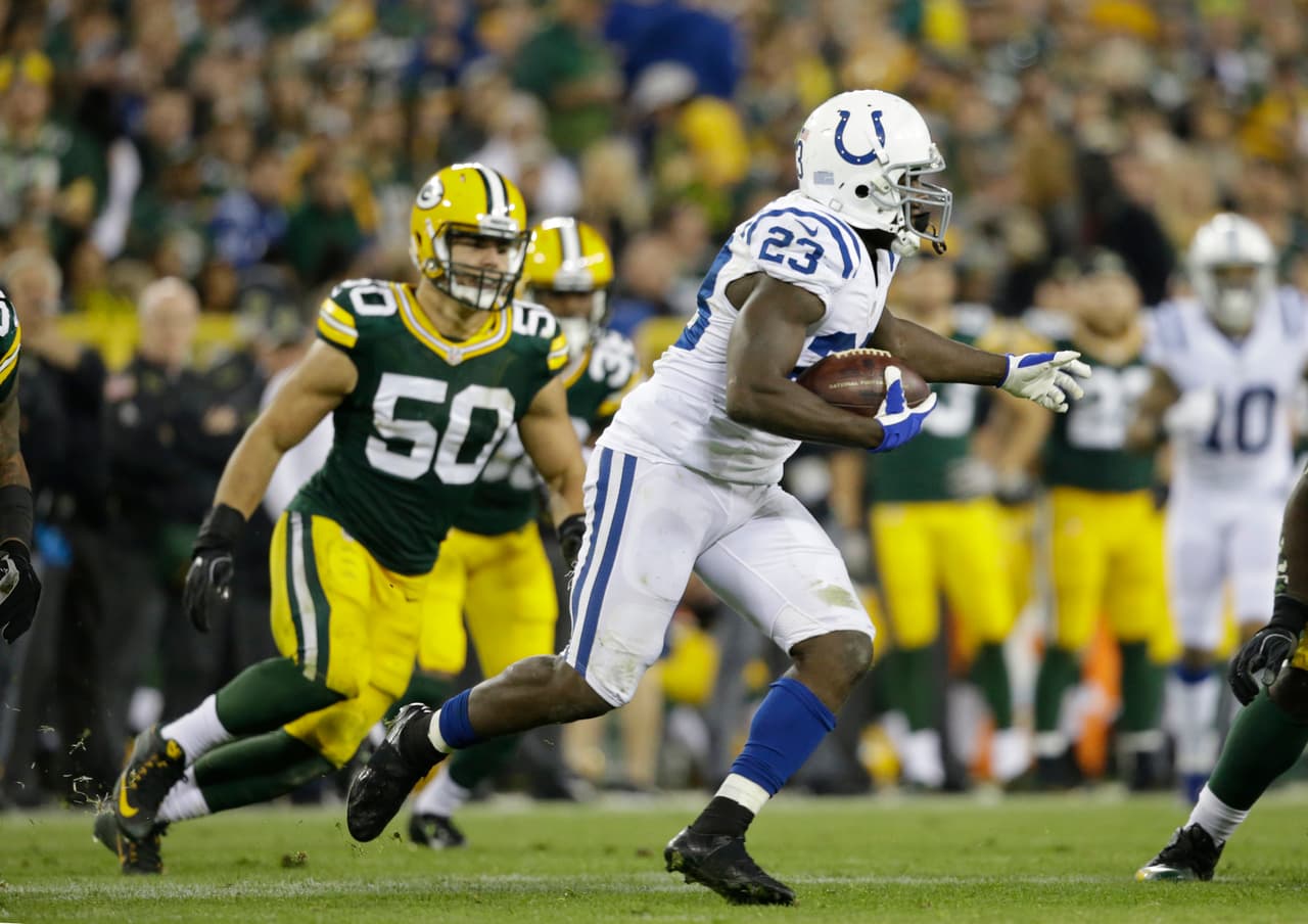Indianapolis Colts' Frank Gore runs during the second half of an NFL football game against the Green Bay Packers Sunday, Nov. 6, 2016, in Green Bay, Wis. (AP Photo/Jeffrey Phelps)