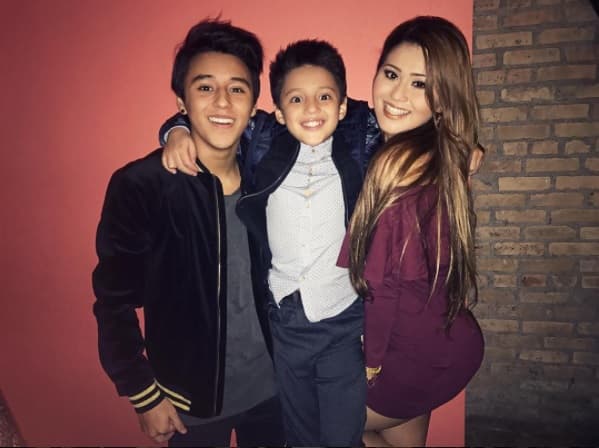 La relación familiar también sufrió cambios. 'Gomita' se fue a Ciudad de México, mientras sus padres y sus hermanos vivían en Monterrey, con su carrera como payasos, y ella comenzaba a ser 'youtuber'.