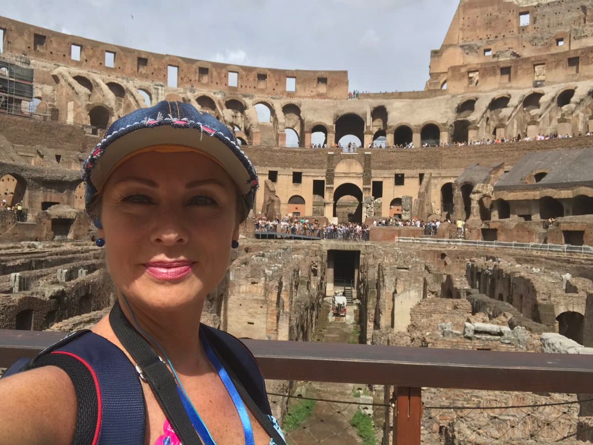 <b><a href="http://www.univision.com/temas/leticia-calderon">Lety Calderón</a></b> no pudo ocultar su emoción por estar en el Coliseo Romano, y no es para menos, es un lugar lleno de historia en el que cualquiera quisiera estar.