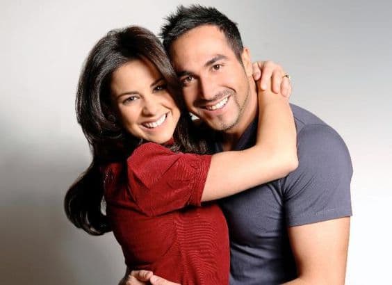 La cubana reconoció que en EEUU las oportunidades en la actuación escasean, por lo que decidió 
<b>retomar sus estudios universitarios y encontró un trabajo de oficina</b> que le permite tener una vida rutinaria.